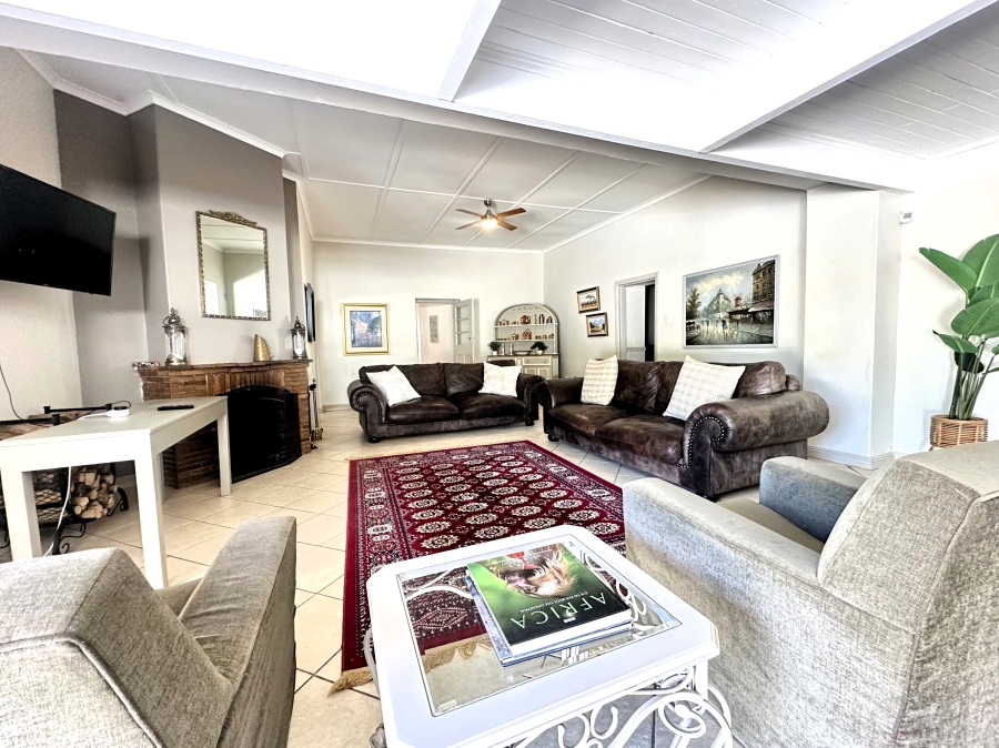 To Let 3 Bedroom Property for Rent in Riebeek Kasteel Western Cape